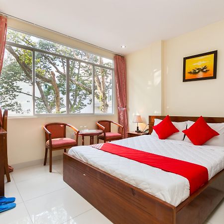Oyo 422 Nguyen Thanh Hotel Ho Chi Minh-staden Exteriör bild