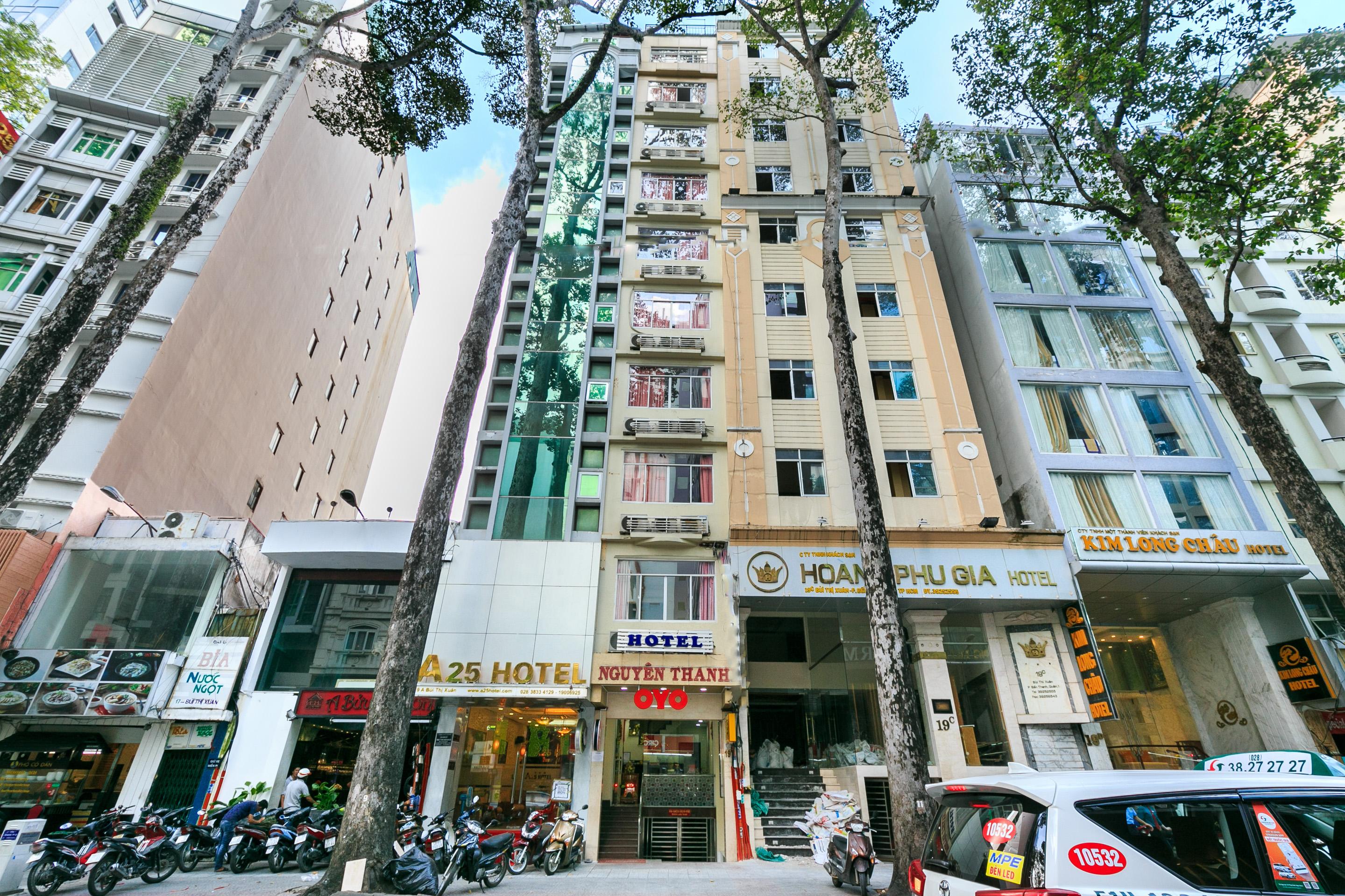 Oyo 422 Nguyen Thanh Hotel Ho Chi Minh-staden Exteriör bild