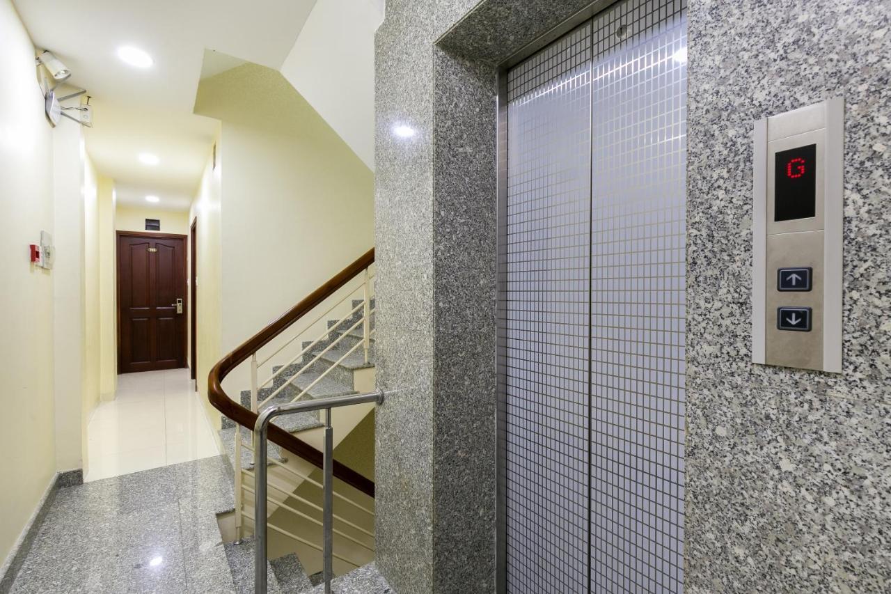 Oyo 422 Nguyen Thanh Hotel Ho Chi Minh-staden Exteriör bild